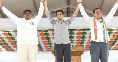 বাংলায় এসে বিহারের ছেলে ঝালমুড়ি বিক্রি করছে, কটাক্ষ অভিষেকের