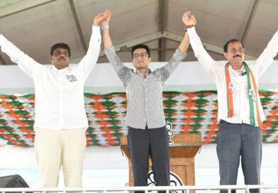 বাংলায় এসে বিহারের ছেলে ঝালমুড়ি বিক্রি করছে, কটাক্ষ অভিষেকের