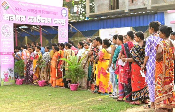 সাবেক মাও ‘ঘাঁটি’ জঙ্গলমহল ভোট দিল শান্তিতে