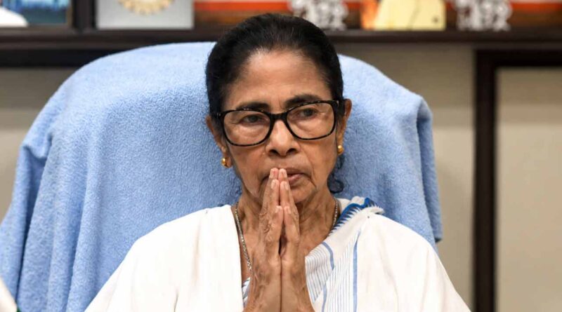 লক্ষ্মীর ভান্ডার টেনে অন্নপূর্ণায় যোগ্য-অযোগ্য যাচাই নিয়ে প্রশ্ন মমতার! লক্ষ্মীর ভান্ডার টেনে অন্নপূর্ণায় যোগ্য-অযোগ্য যাচাই নিয়ে প্রশ্ন মমতার!